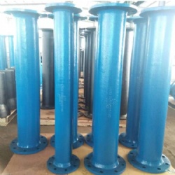 Double flange pipe by casting
